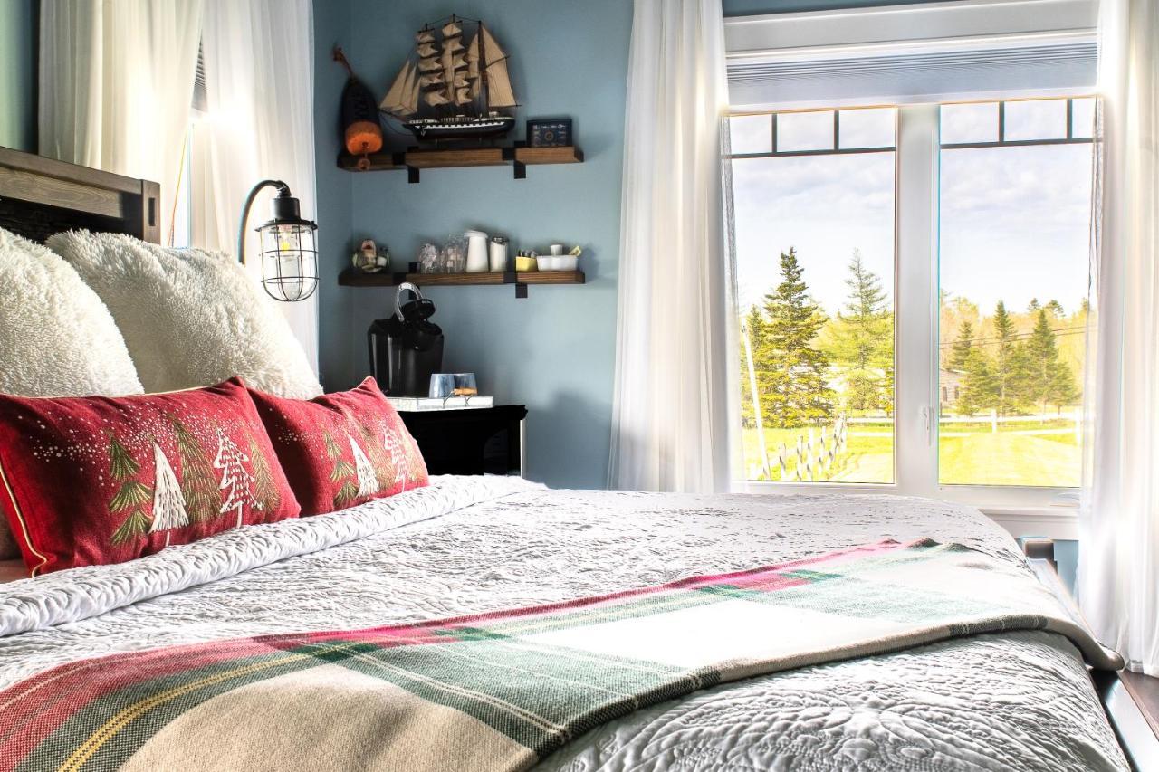 Back Home Bed And Breakfast Membertou Exteriör bild