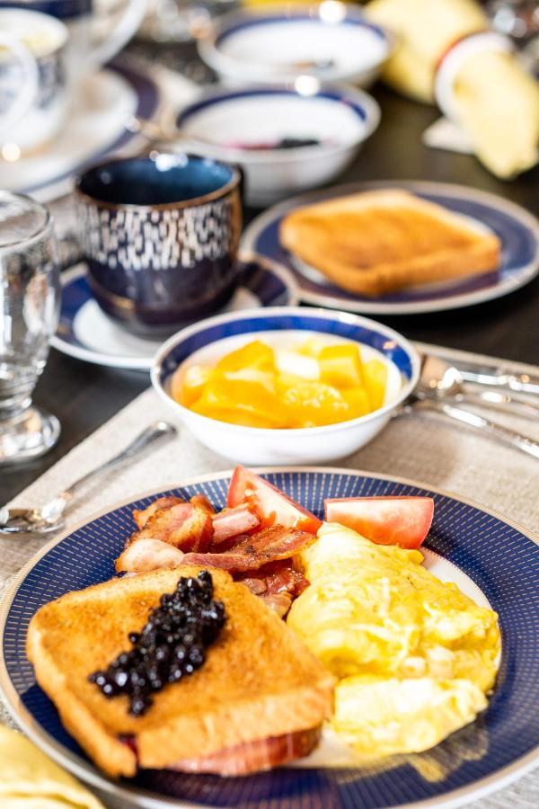 Back Home Bed And Breakfast Membertou Exteriör bild